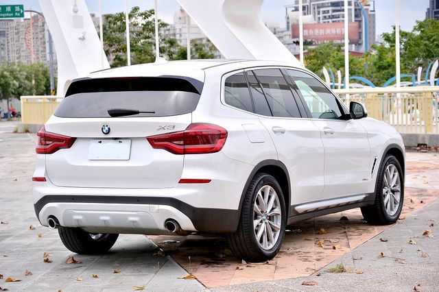 BMW寶馬 X3  第2張相片
