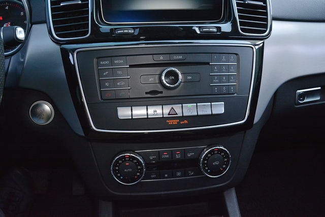 M-BENZ賓士 GLE COUPE  第15張相片