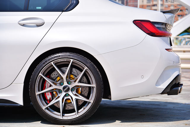 BMW寶馬 330I M SPORT  第7張相片