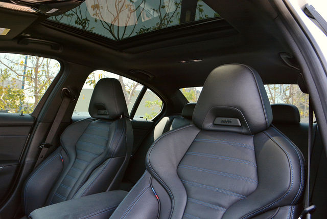 BMW寶馬 330I M SPORT  第10張相片