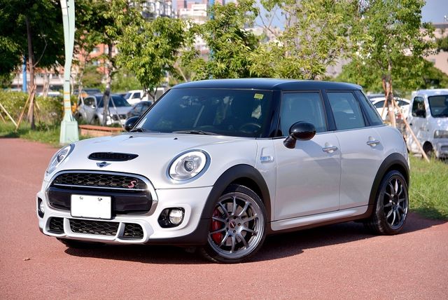MINI迷你 MINI 5-DOOR  第1張相片