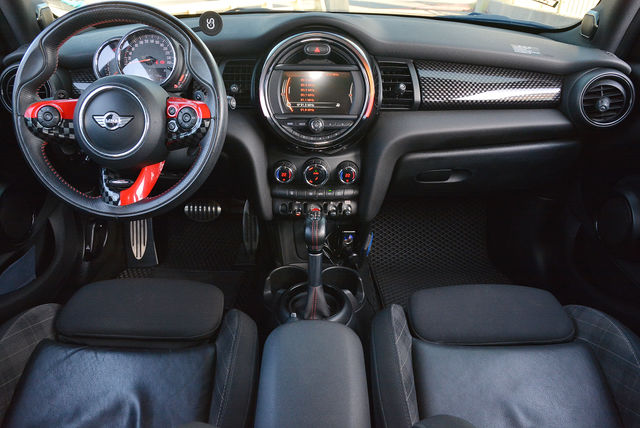 MINI迷你 MINI 5-DOOR  第14張相片
