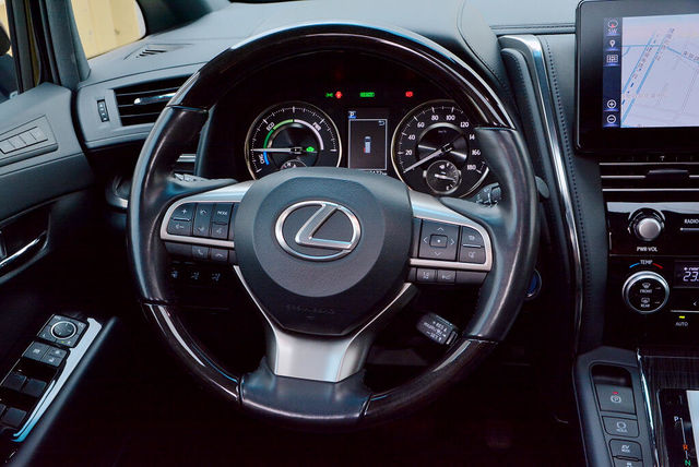 LEXUS凌志 LM300H  第11張相片
