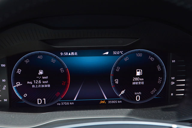 SKODA司科達 KAROQ  第11張相片