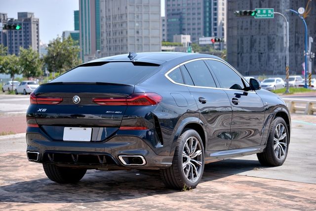 BMW寶馬 X6 XDRIVE40I  第2張相片