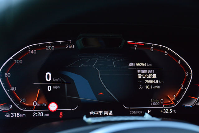 BMW寶馬 X6 XDRIVE40I  第9張相片