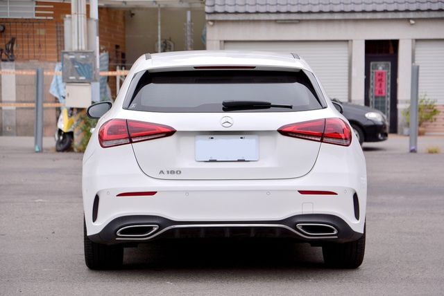 M-BENZ賓士 A180  第4張相片