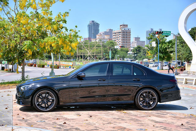 M-BENZ賓士 E53 AMG  第8張相片