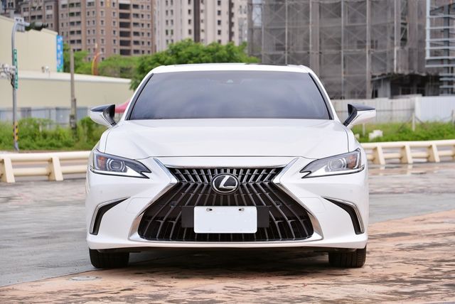 LEXUS凌志 ES300H  第3張相片