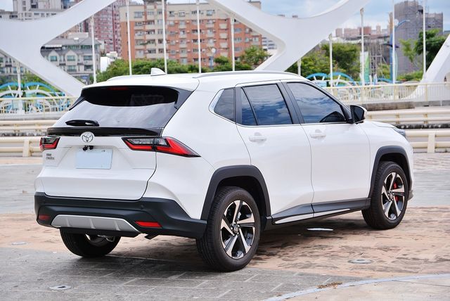 TOYOTA豐田 YARIS CROSS  第2張相片