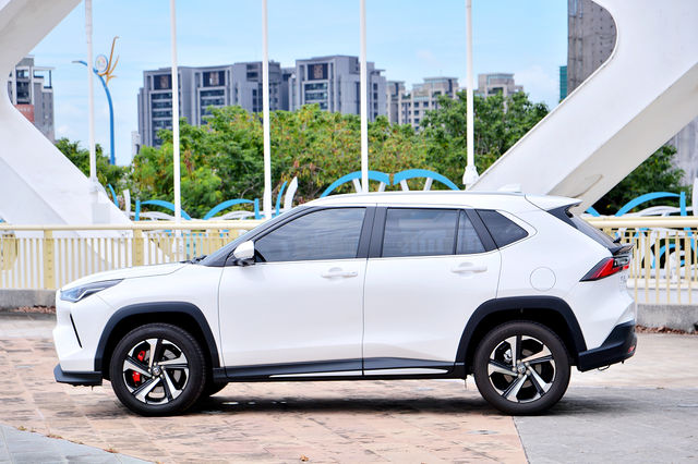TOYOTA豐田 YARIS CROSS  第9張相片
