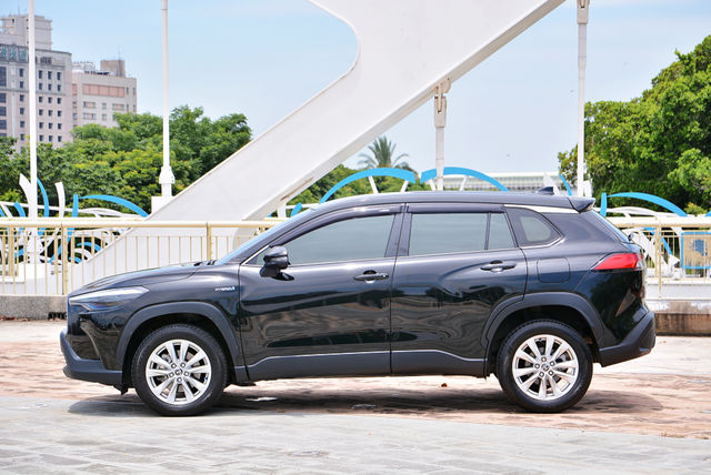 TOYOTA豐田 COROLLA CROSS HYBRID  第8張相片