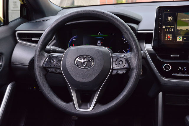 TOYOTA豐田 COROLLA CROSS HYBRID  第11張相片