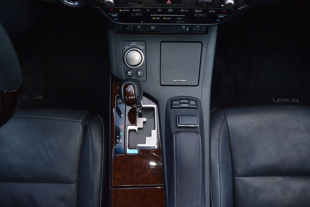 LEXUS凌志 ES300H  第15張相片