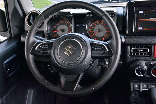 SUZUKI鈴木 JIMNY  第11張相片