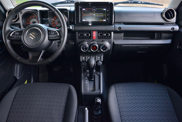 SUZUKI鈴木 JIMNY  第13張相片