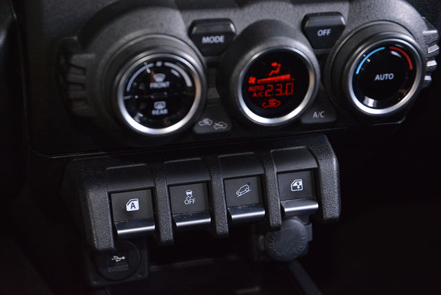 SUZUKI鈴木 JIMNY  第15張相片