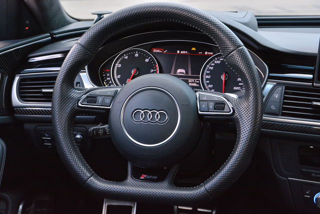 AUDI奧迪 RS6  第12張相片