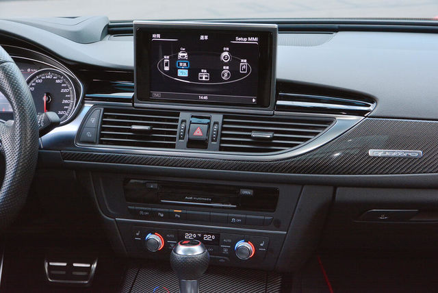 AUDI奧迪 RS6  第17張相片