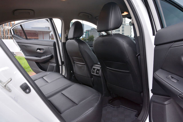 NISSAN日產 SENTRA  第17張相片