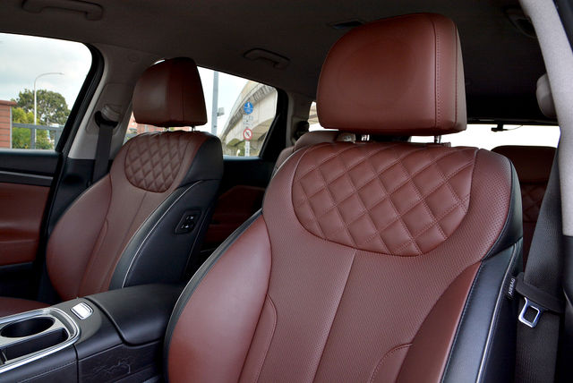 HYUNDAI現代 SANTA FE  第10張相片