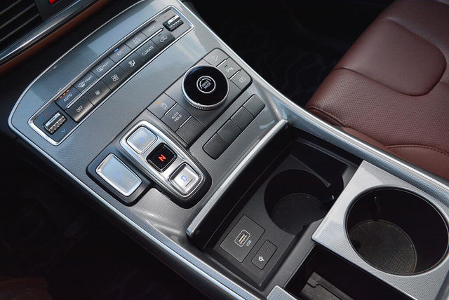 HYUNDAI現代 SANTA FE  第15張相片