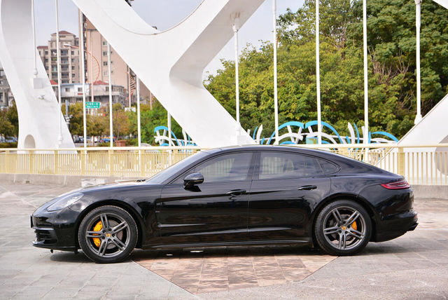 PORSCHE保時捷 PANAMERA  第7張相片