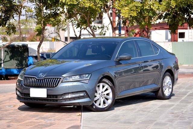 SKODA司科達 SUPERB SEDAN  第1張相片