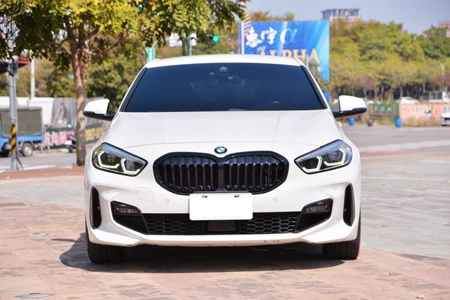 BMW寶馬 120I  第3張相片