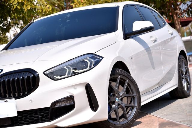 BMW寶馬 120I  第5張相片