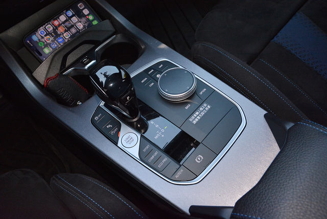 BMW寶馬 120I  第17張相片