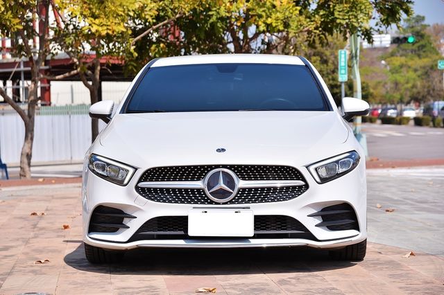 M-BENZ賓士 A180  第3張相片