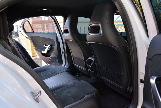 M-BENZ賓士 A180  第17張相片