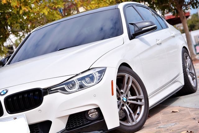 BMW寶馬 328I M SPORT  第5張相片