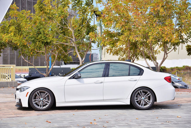 BMW寶馬 328I M SPORT  第9張相片