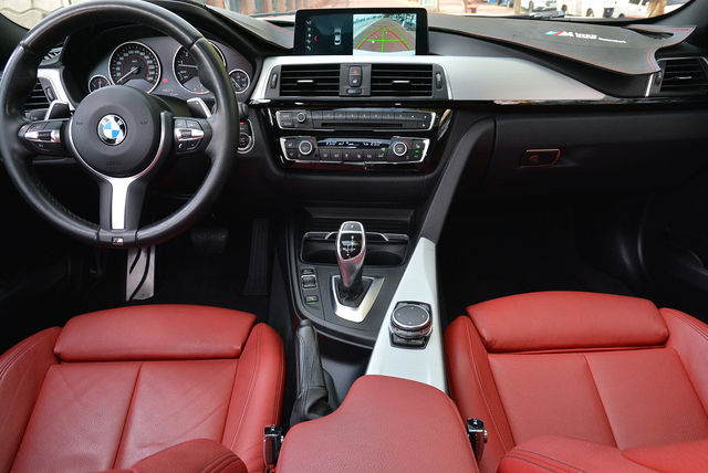 BMW寶馬 328I M SPORT  第14張相片