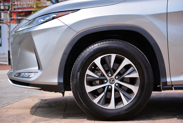 LEXUS凌志 RX300  第5張相片