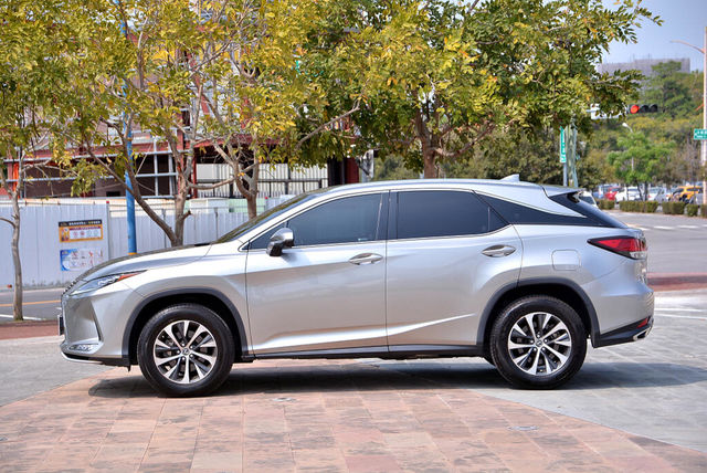 LEXUS凌志 RX300  第9張相片