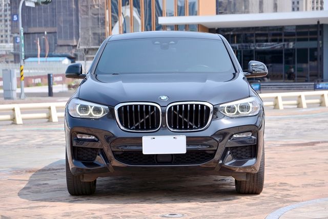 BMW寶馬 X4 XDRIVE30I  第3張相片