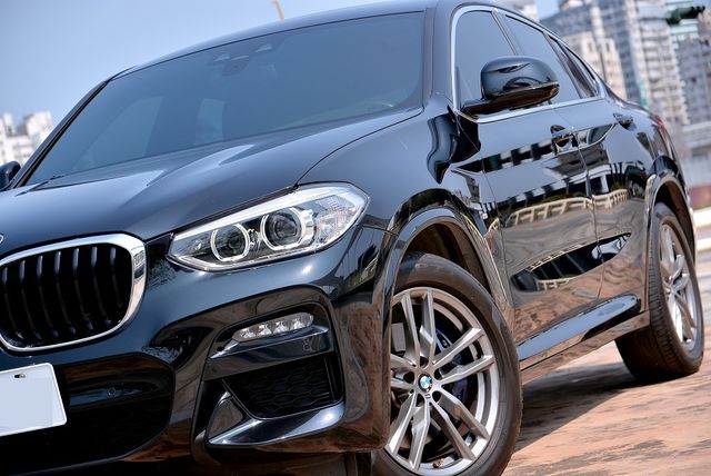BMW寶馬 X4 XDRIVE30I  第5張相片