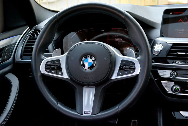 BMW寶馬 X4 XDRIVE30I  第12張相片