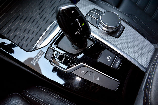 BMW寶馬 X4 XDRIVE30I  第18張相片