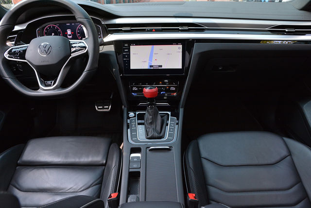 VOLKSWAGEN福斯 ARTEON  第15張相片