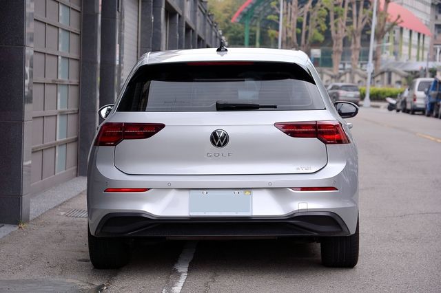 VOLKSWAGEN福斯 GOLF  第4張相片