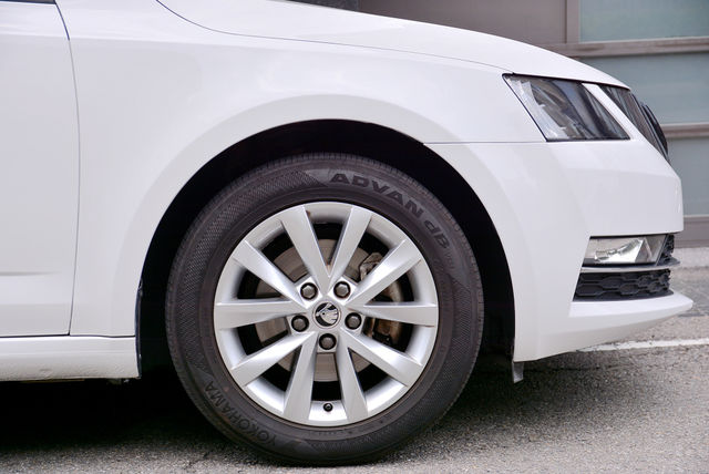 SKODA司科達 OCTAVIA COMBI  第6張相片