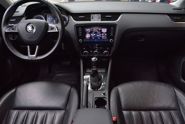 SKODA司科達 OCTAVIA COMBI  第11張相片