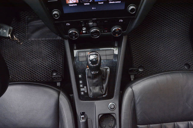 SKODA司科達 OCTAVIA COMBI  第12張相片