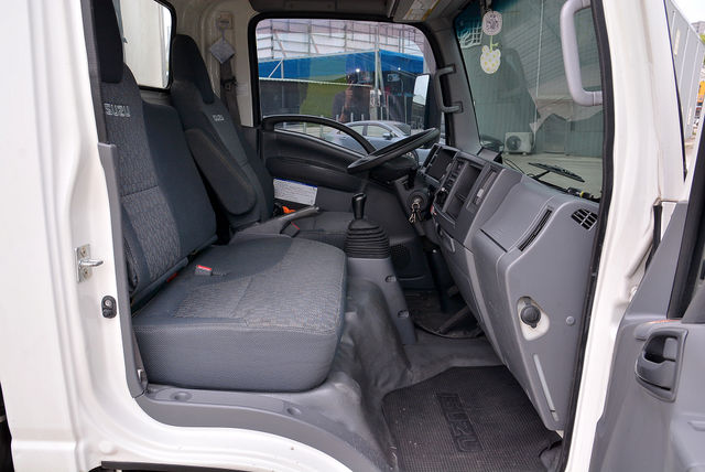 ISUZU五十鈴 NLR  第13張相片