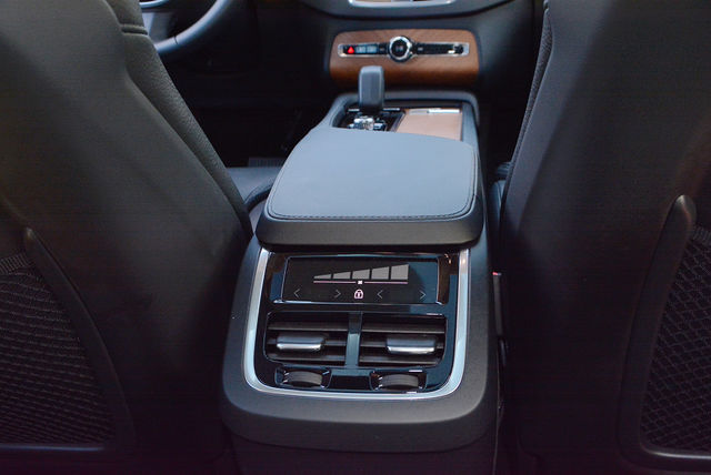 VOLVO富豪 XC90  第19張相片