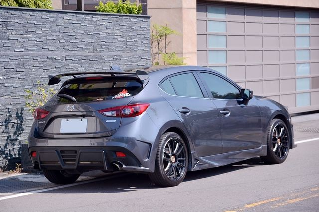 MAZDA馬自達 MAZDA 3  第2張相片